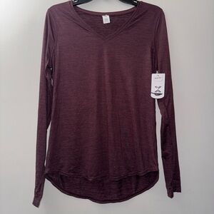 Xersion Long Sleeve Athletic Top